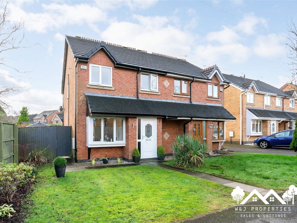 3 bed semidetached house for sale in The Shires, Oakdale, Blackburn
