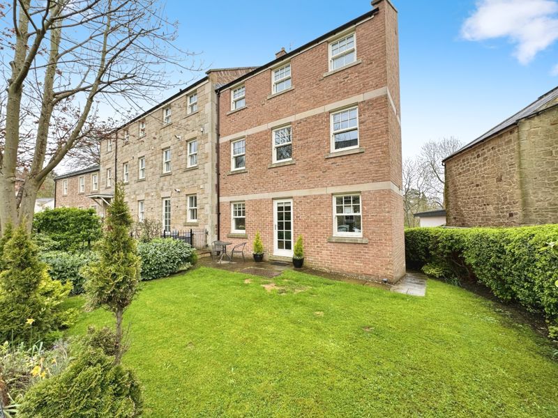 2 bed flat for sale in Bullers Green, Morpeth NE61, £200,000 Zoopla