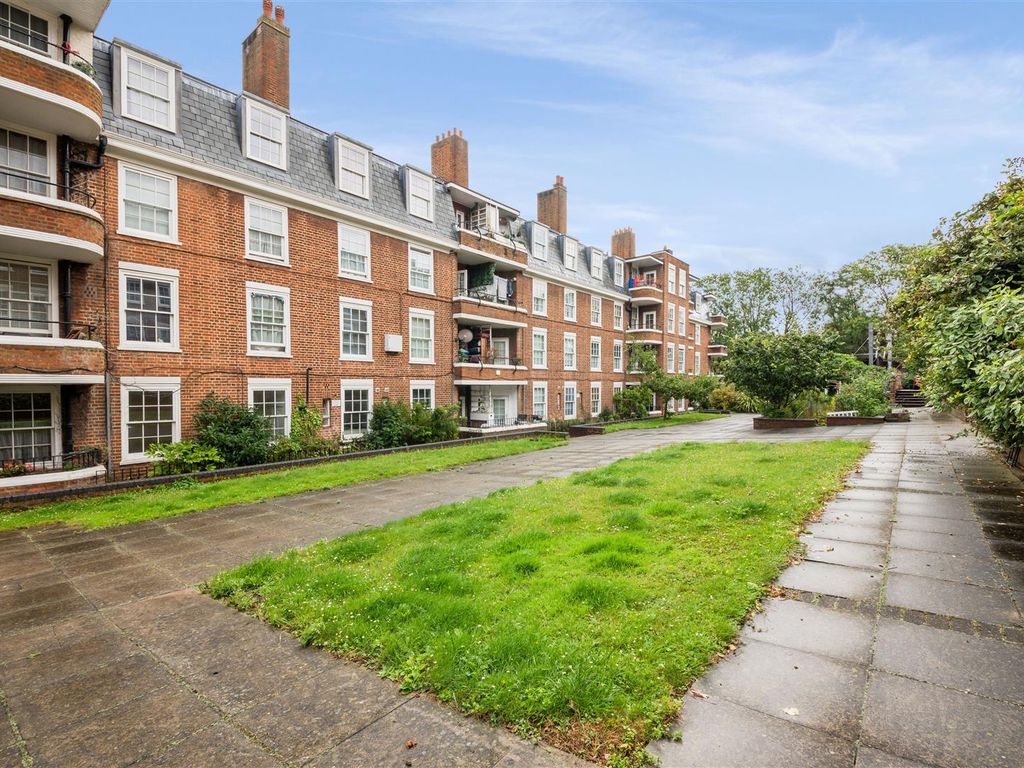 4 York Rise Postcode Studio for sale in York Rise, Dartmouth Park NW5, £259,950 - Zoopla