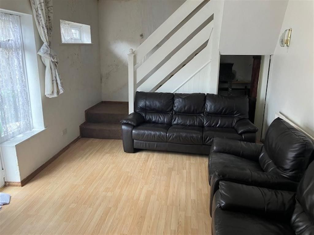 Lester Mews, Frederick Street, Luton LU2  