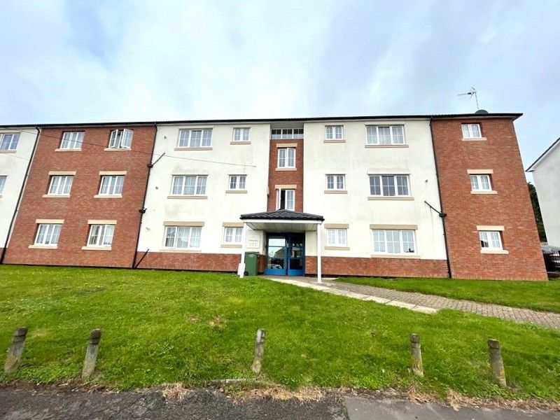 2 bed flat for sale in Oakley Way, Caldicot, Mon. NP26, £135,000 Zoopla