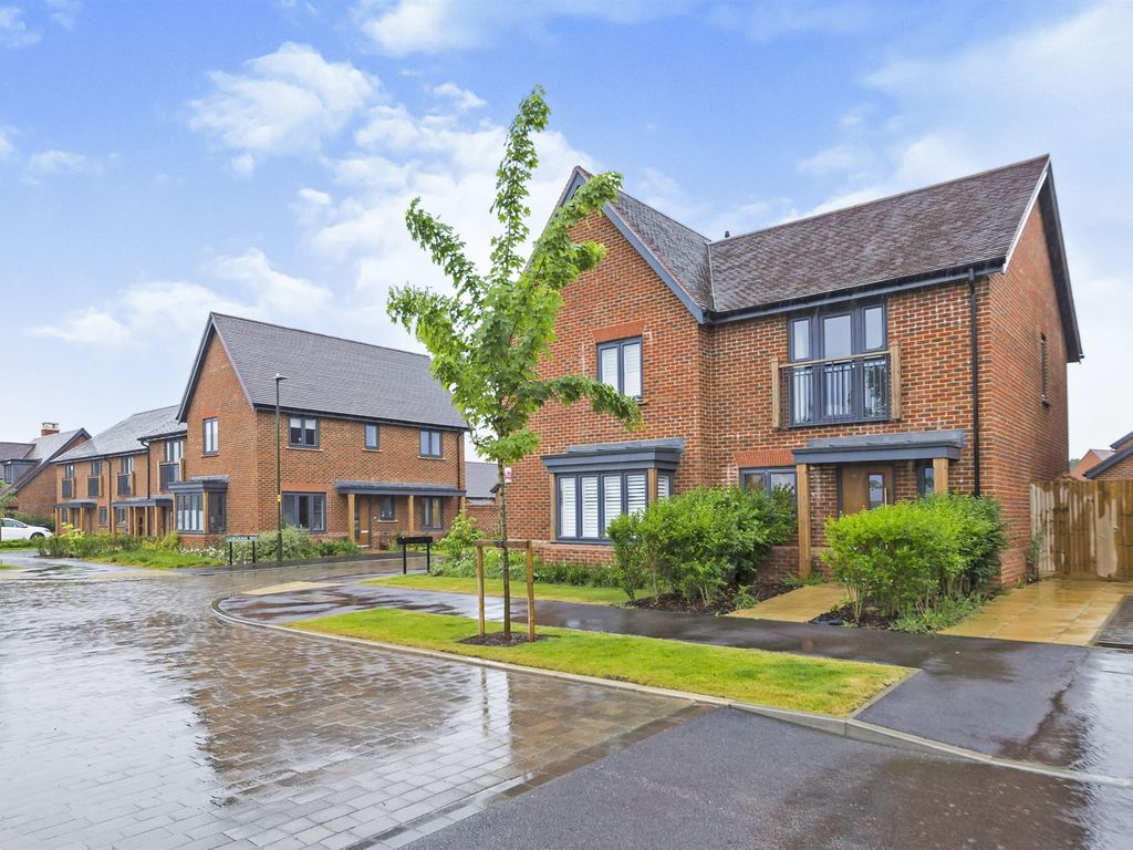 2 bed semidetached house for sale in Bensons Hill Road, Pease Pottage