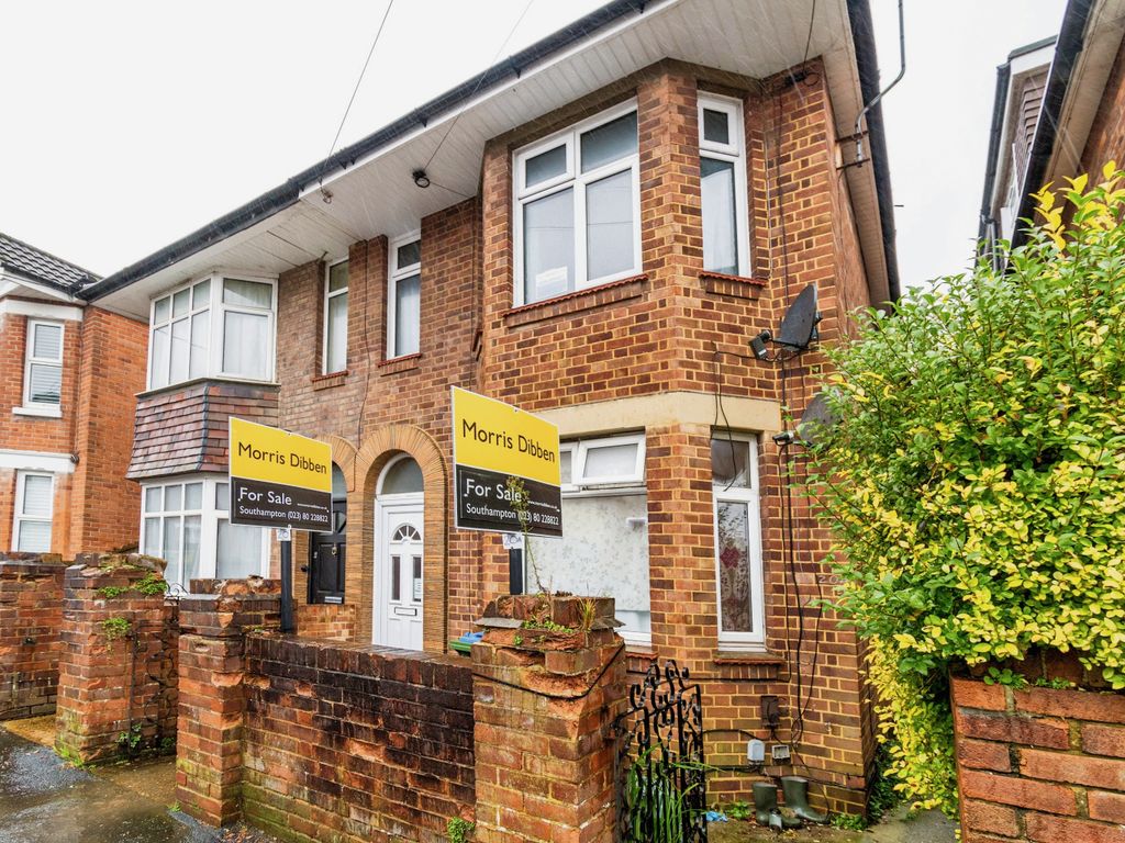 2 bed semidetached house for sale in Burlington Road, Polygon