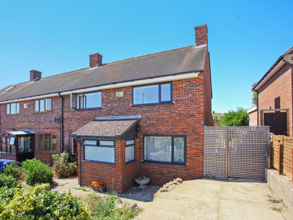 3 bed end terrace house for sale in Wear Bay Road, Folkestone, Kent