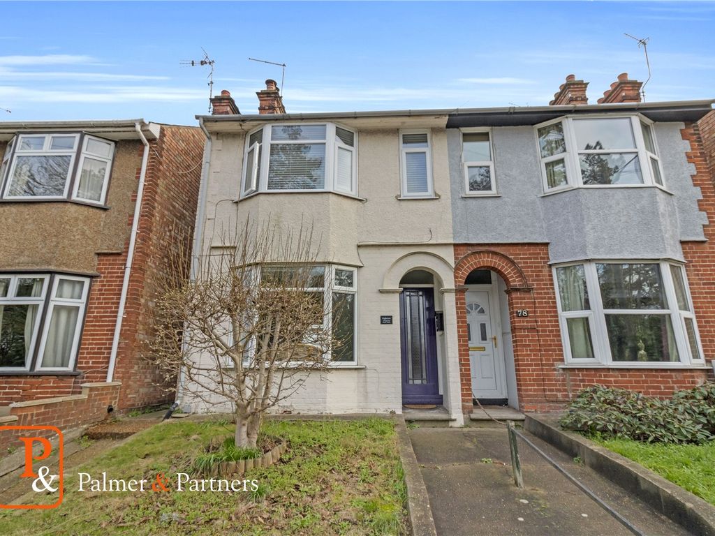 3 bed semidetached house for sale in Brook Street, Colchester, Essex