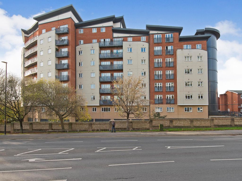 2 bed flat for sale in Aspects Court, Slough SL1 Zoopla