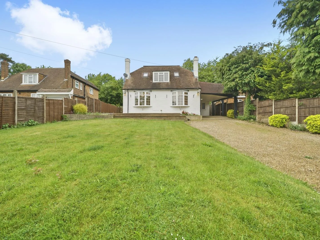5 bed detached house for sale in Doggetts Farm Road, Denham, Uxbridge UB9 Zoopla