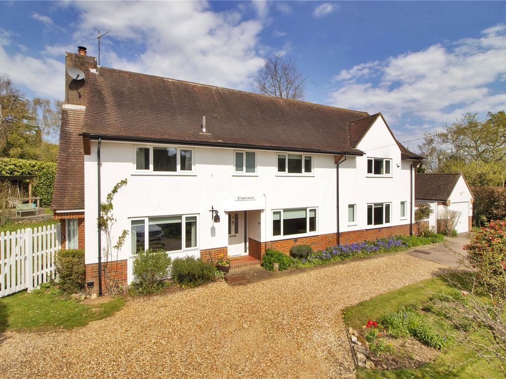 5 bed detached house for sale in High Hilden Close, Tonbridge, Kent