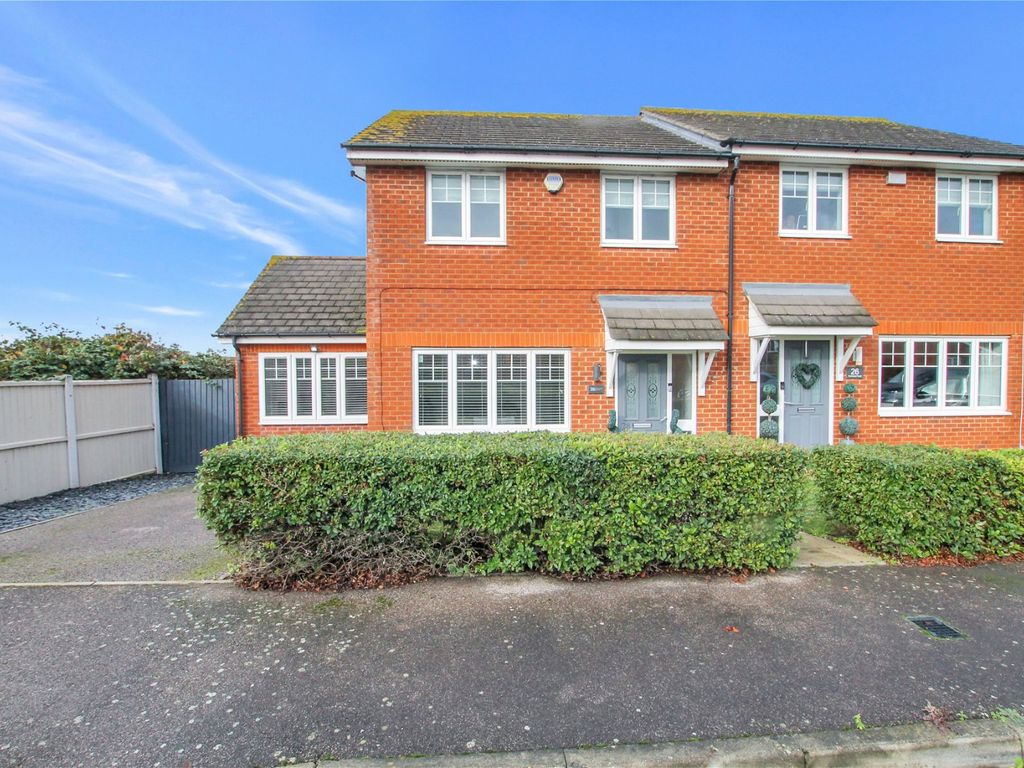 3 bed semidetached house for sale in Rochester Road, Hornchurch RM12