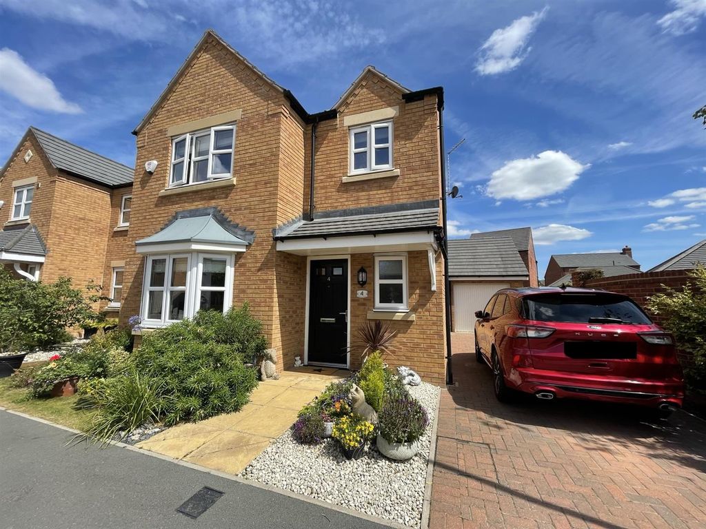 Redbrick Gardens, Swadlincote DE11  