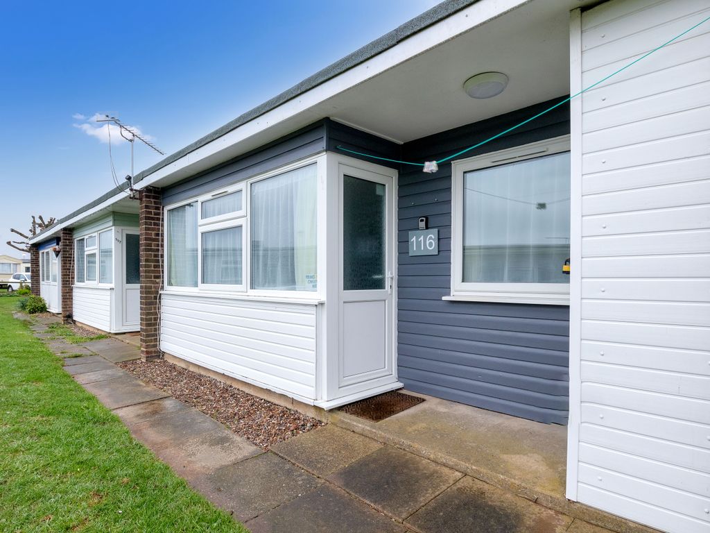 2 bed terraced house for sale in Newport Road, Hemsby, Great Yarmouth