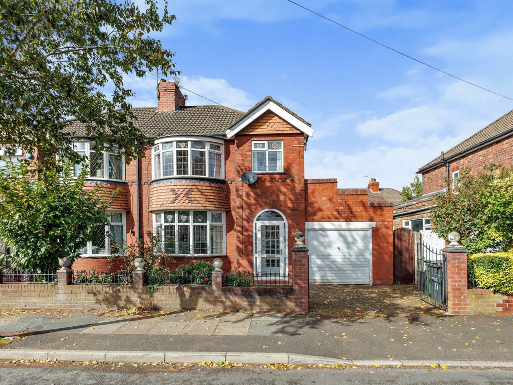 3 bed semidetached house for sale in Granada Road, Denton, Manchester