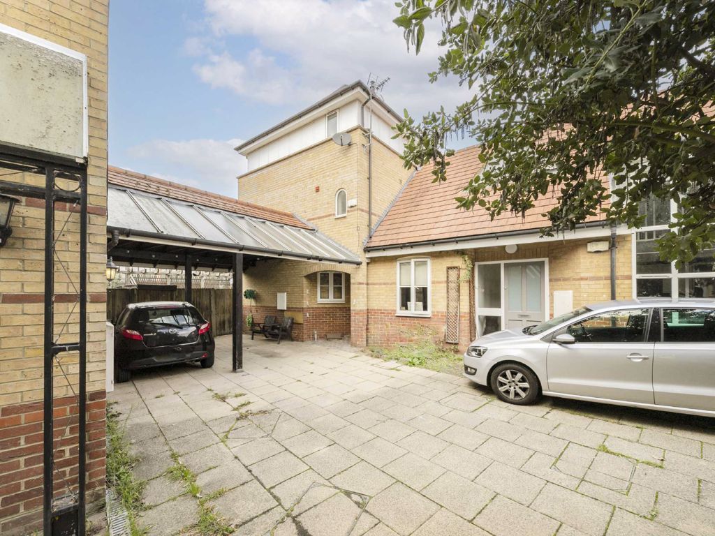 3 bed property for sale in Foundry Place, Twilley Street, London SW18