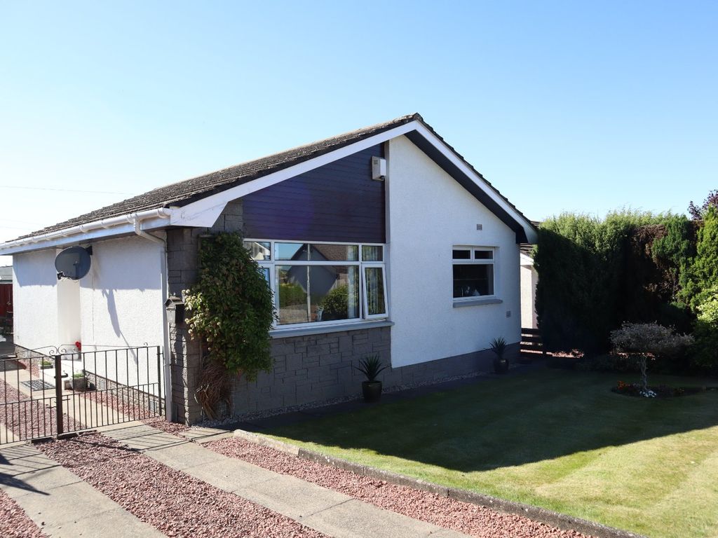 2 bed bungalow for sale in Millands Road, Thankerton, Biggar, South