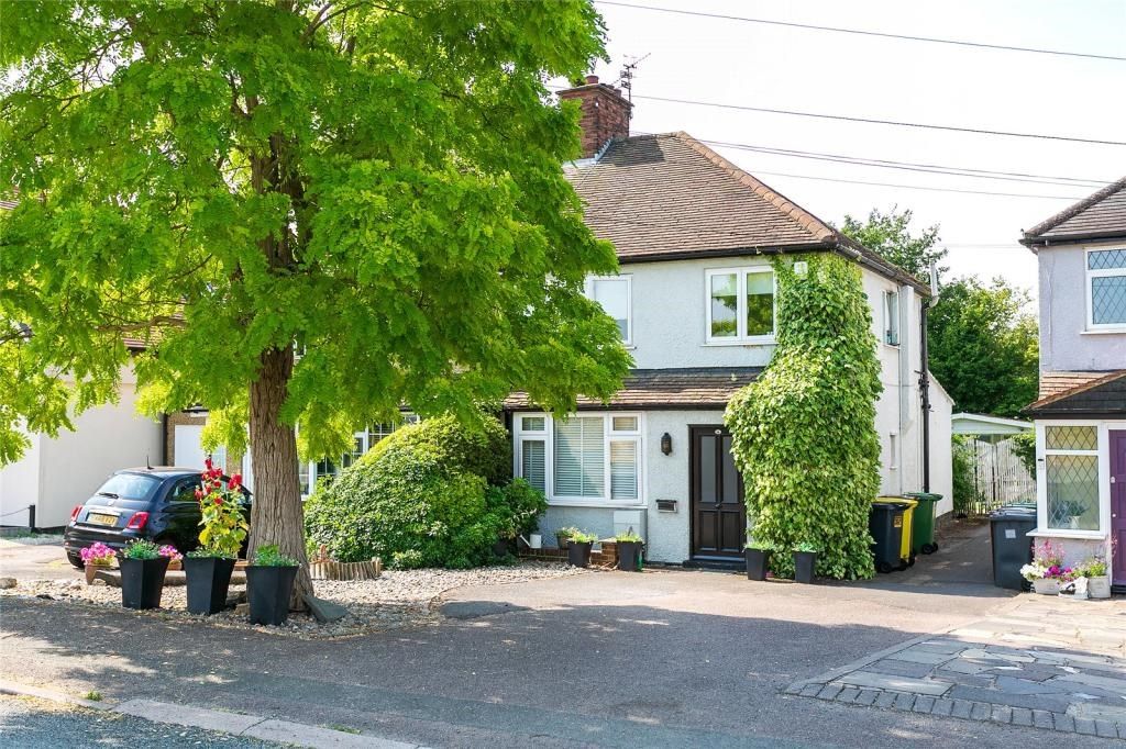 3 bed semidetached house for sale in Hilfield Lane, Aldenham, Watford