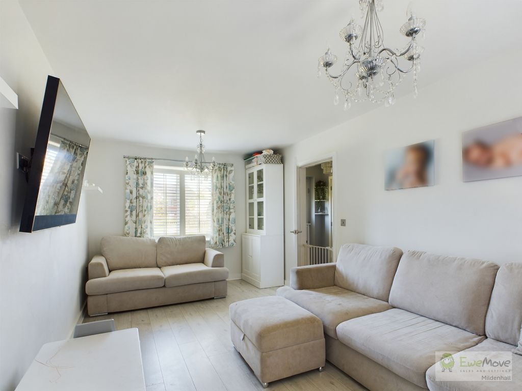 3 bed semidetached house for sale in Larch Way, Red Lodge IP288Ya IP28, £300,000 Zoopla