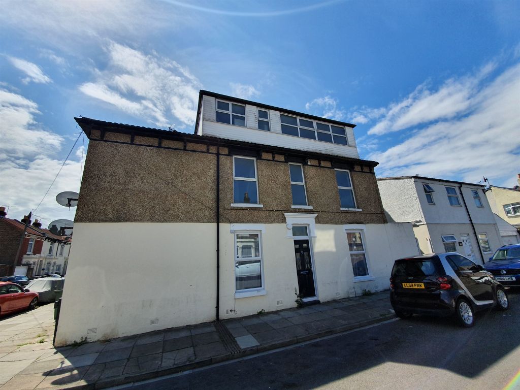 3 bed for sale in Ewart Road, Portsmouth PO1, £140,000 Zoopla