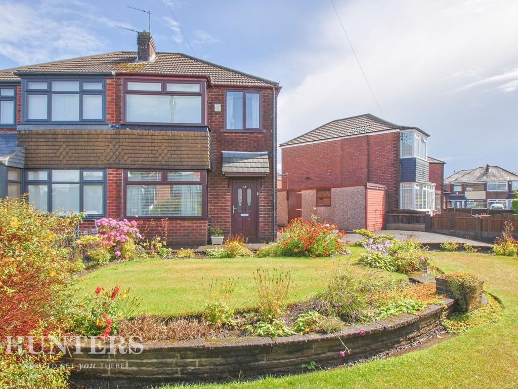 3 bed semidetached house for sale in Ruthin Avenue, Middleton