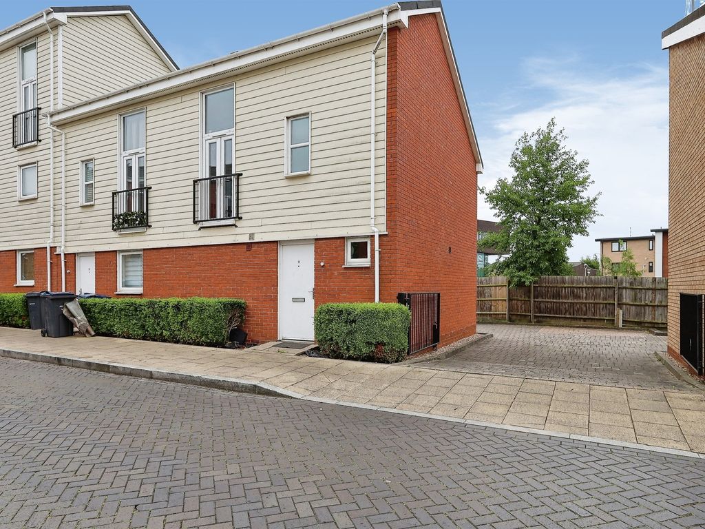 3 bed end terrace house for sale in Merlin Way, Castle Vale, Birmingham