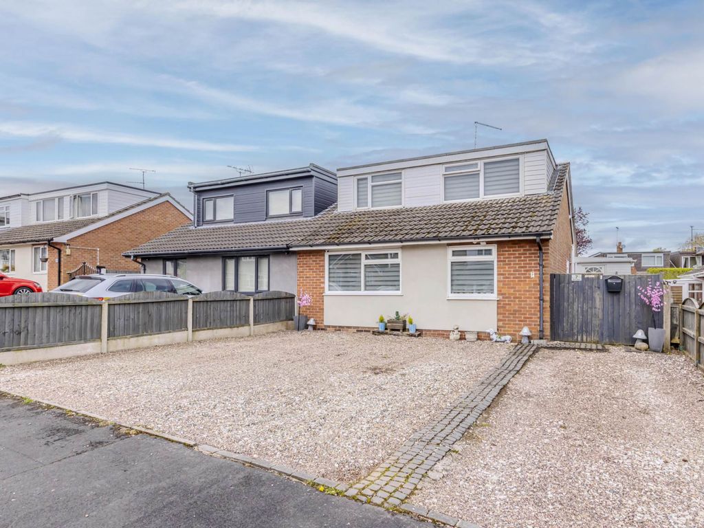 5 bed semidetached house for sale in Fern Dene, Madeley CW3, £275,000 Zoopla