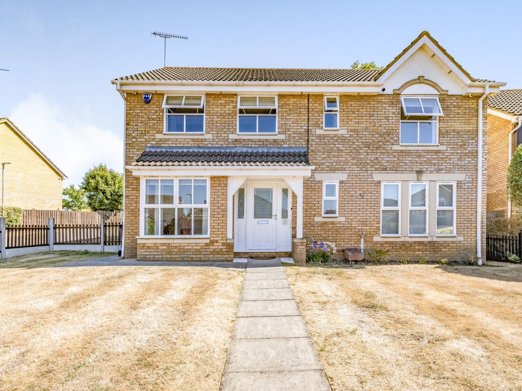 4 bed detached house for sale in Highfield, Watford, Hertfordshire WD19