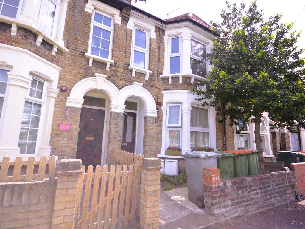 1 bed terraced house for sale in Hockley Avenue, London E6, £285,000