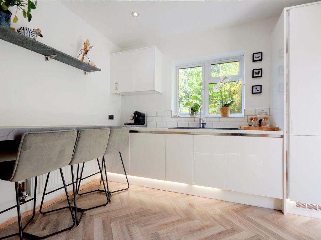 3 bed detached bungalow for sale in Mayfield Drive, Stapleford