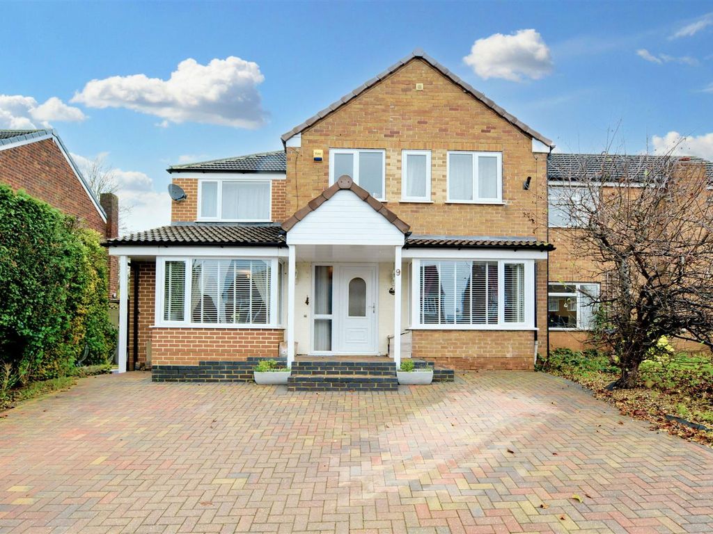 4 bed semidetached house for sale in Balmoral Road, Borrowash, Derby