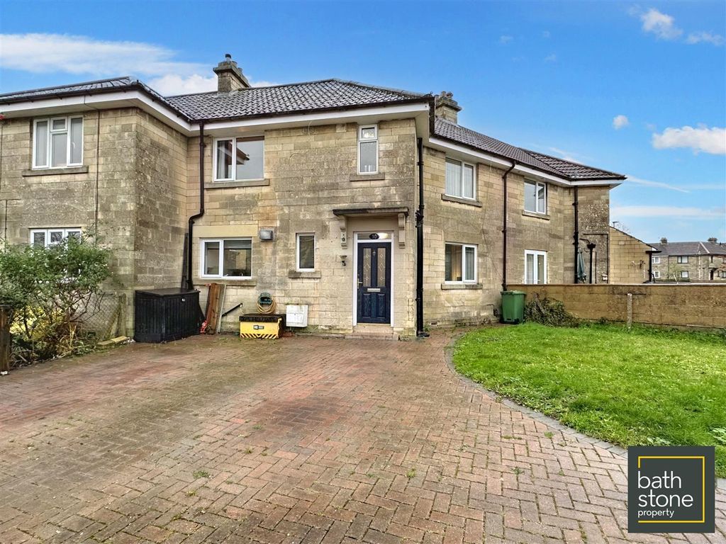 3 bed semidetached house for sale in Eastover Grove, Odd Down, Bath