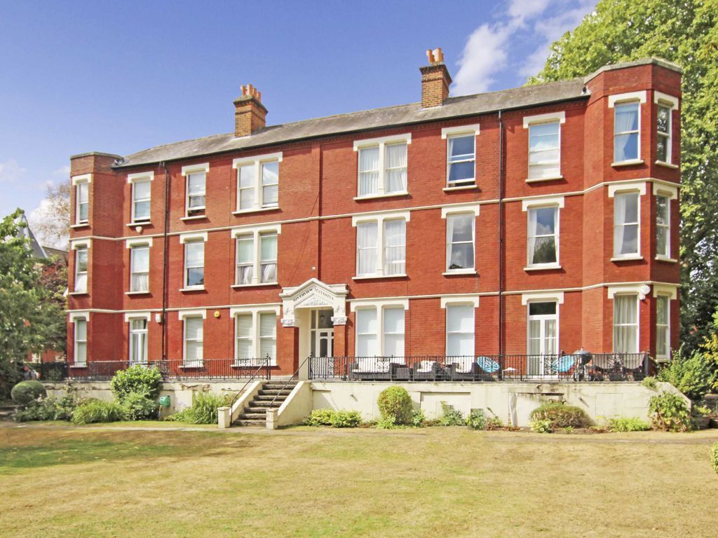 4 bed flat to rent in Clevedon Road, Twickenham TW1 Zoopla