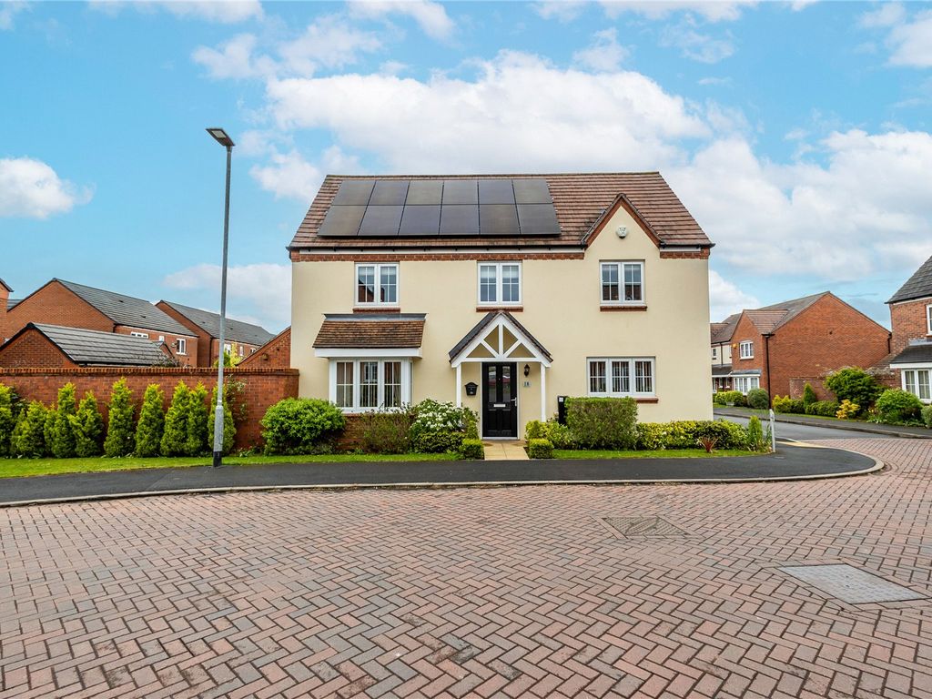 4 bed detached house for sale in Hodgson Road, Shifnal, Shropshire TF11