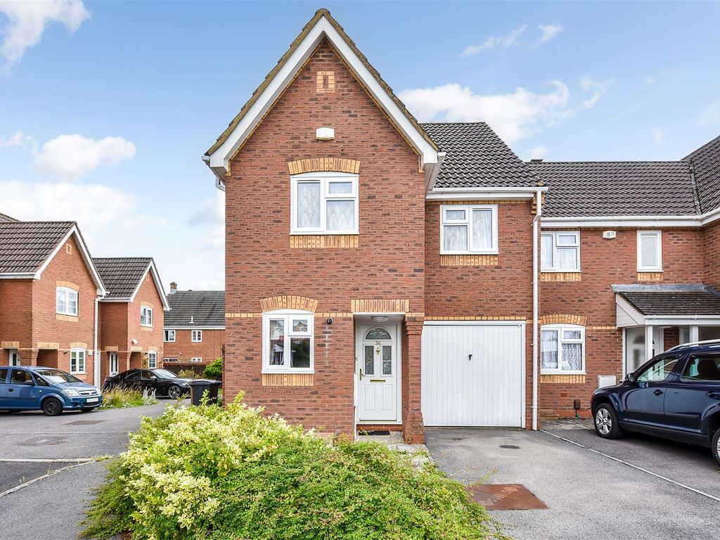 3 bed semidetached house for sale in Watson Acre, Andover SP10 Zoopla