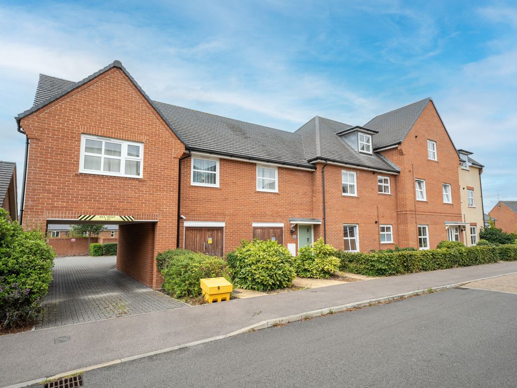 1 bed flat for sale in Spindle Close, Andover Down, Andover SP11, £ ...