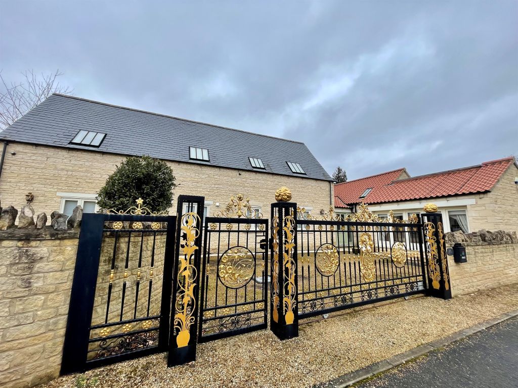 4 bed detached house for sale in Castle End Road, Maxey, Peterborough