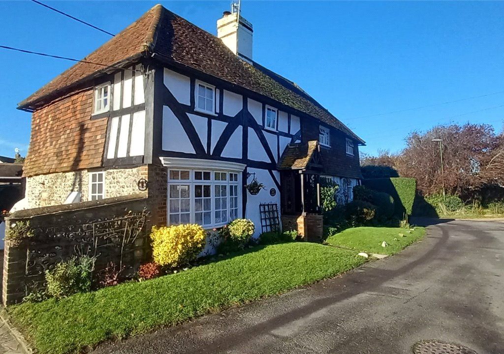 2 bed semidetached house for sale in Hyde Street, Upper Beeding