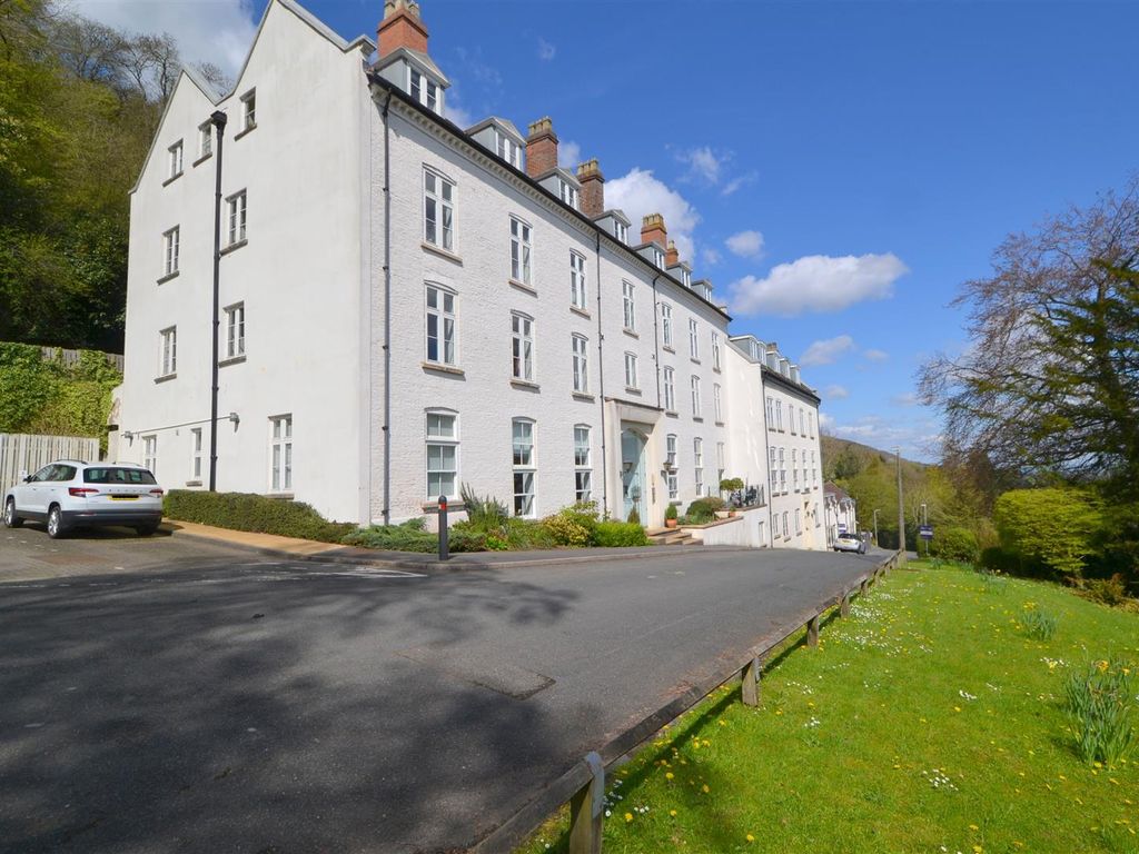 2 bed flat for sale in Holywell Road, Malvern WR14 Zoopla