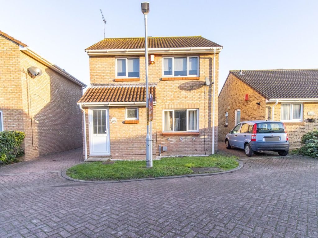 3 bed detached house for sale in Ivychurch Gardens, Cliftonville