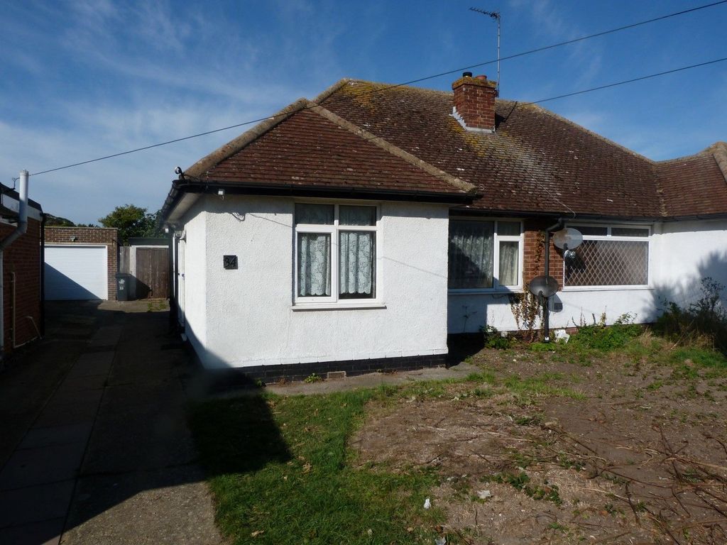 2 bed bungalow for sale in Vine Close, Ramsgate CT11 Zoopla