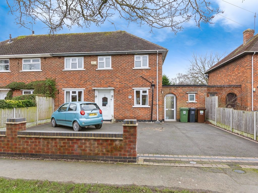 3 bed semidetached house for sale in Poplar Road, Loughborough LE11, £