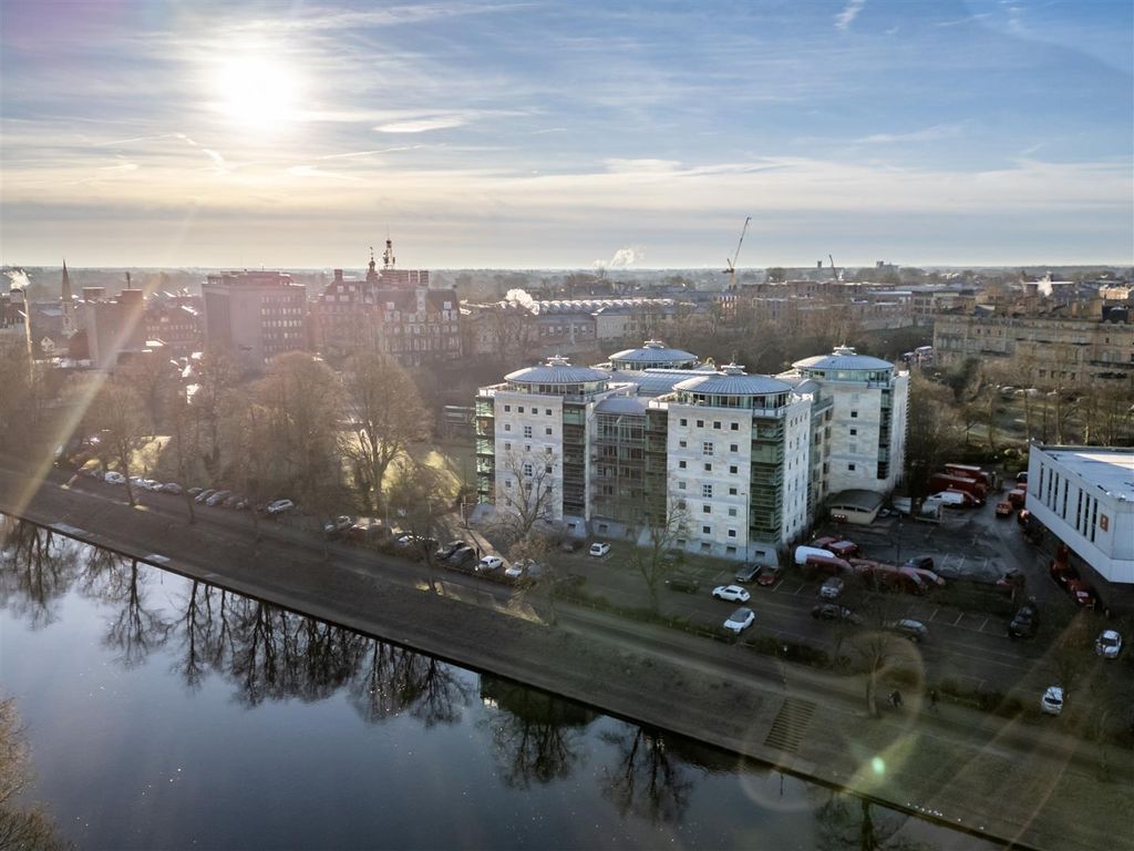 1 bed flat to rent in Leeman Road, York YO26, £1,100 pcm Zoopla