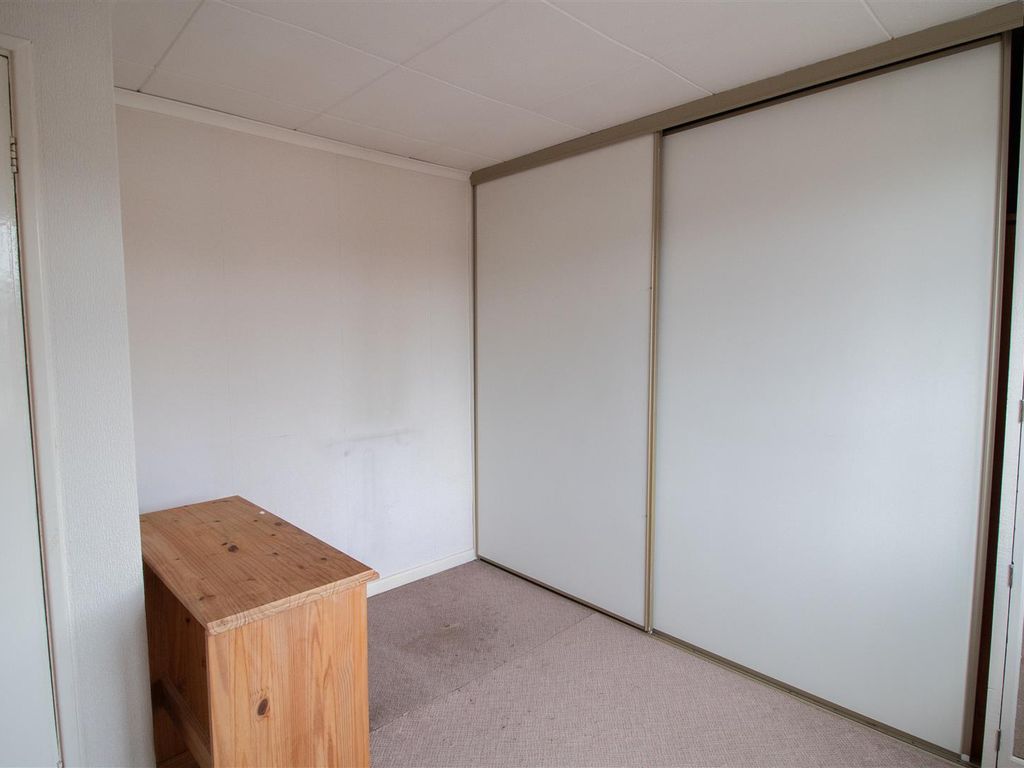 3 bed semidetached house for sale in Florence Road, Gedling