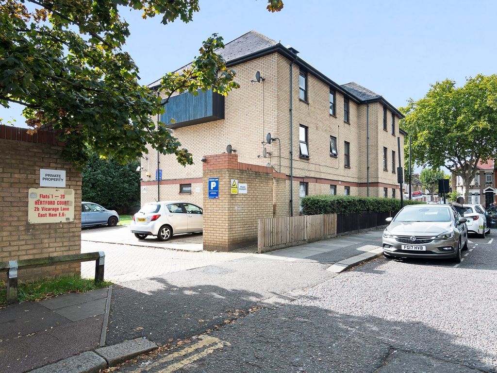 1 bed flat for sale in Vicarage Lane, East Ham, London E6, £200,000 Zoopla