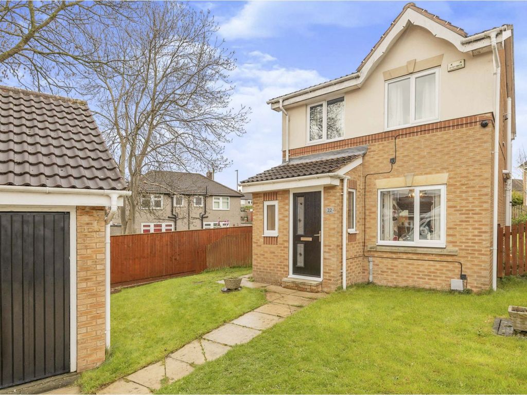 3 bed detached house for sale in High Keep Fold, Hall Green, Wakefield