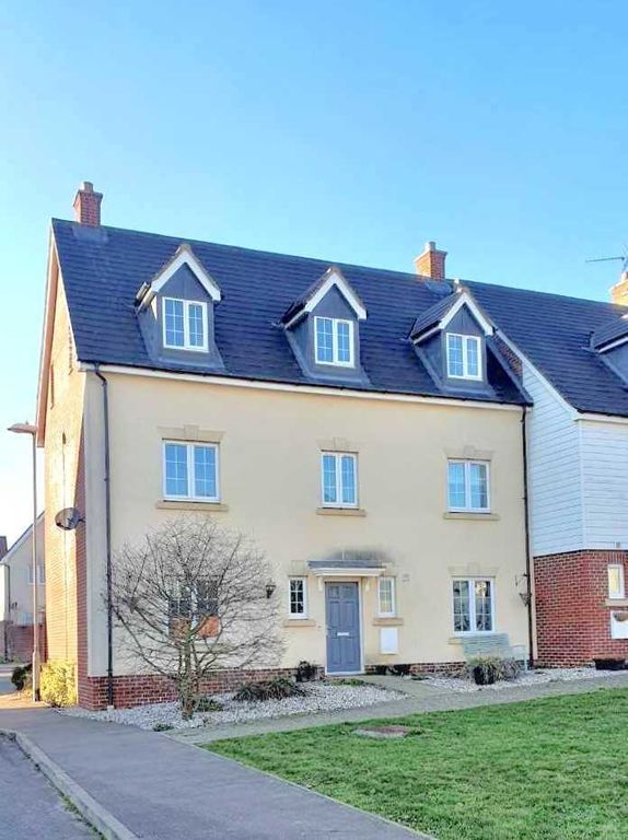 5 bed detached house to rent in Saines Road, Flitch Green, Great Dunmow