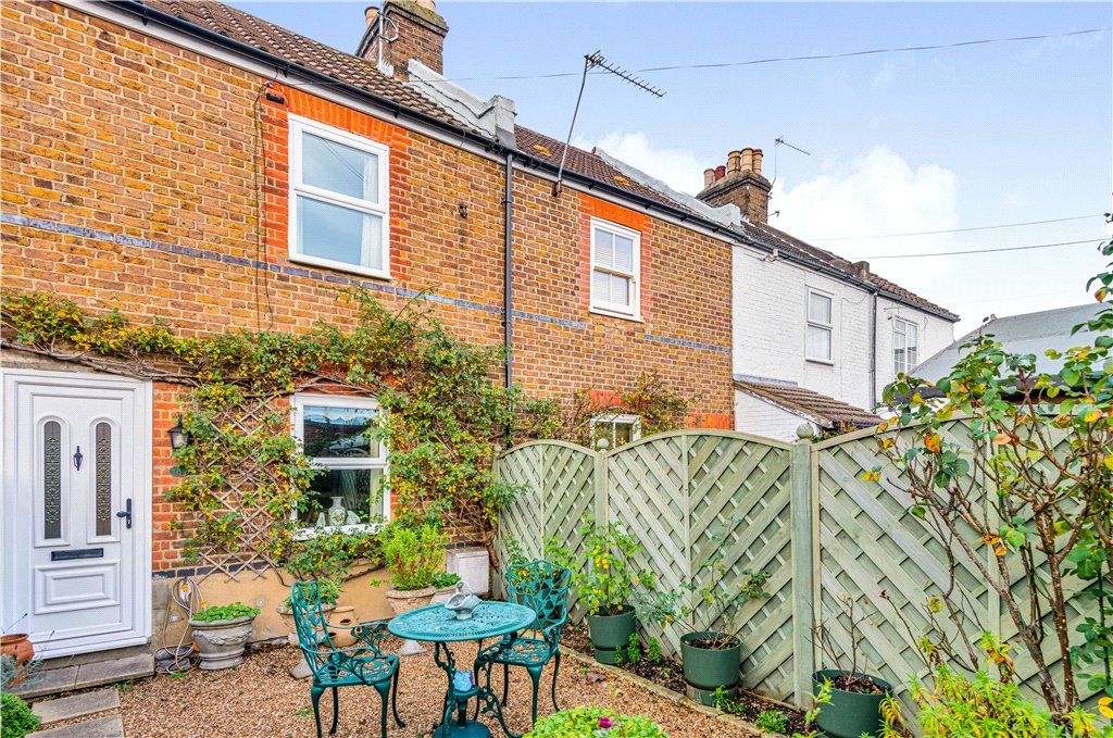 2 bed terraced house for sale in Mill Lane, Windsor, Berkshire SL4 Zoopla