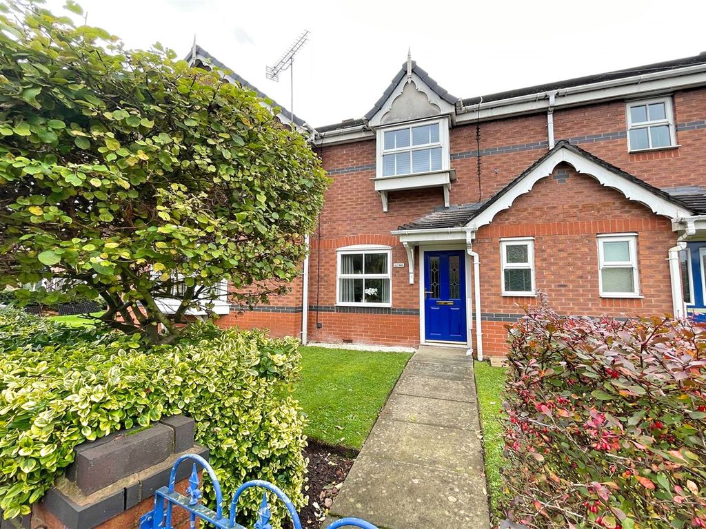 2 bed mews house for sale in Northenden Road, Sale M33 Zoopla