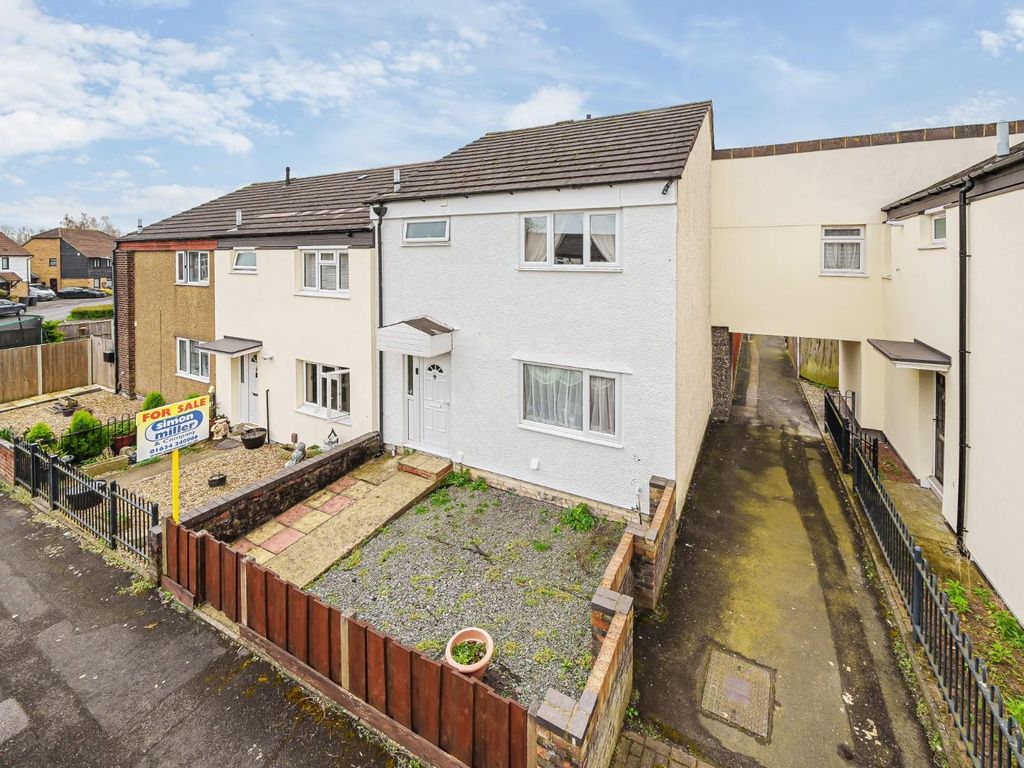 3 bed end terrace house for sale in Saltings Road, Snodland ME6, £