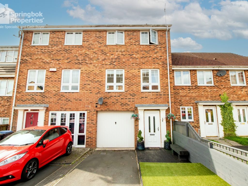 4 bed terraced house for sale in Berry Edge Road, Consett, Durham DH8