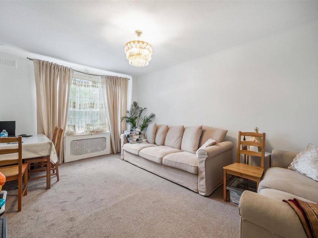 2 bed flat for sale in Park West, Edgware Road, London W2, £695,000 Zoopla