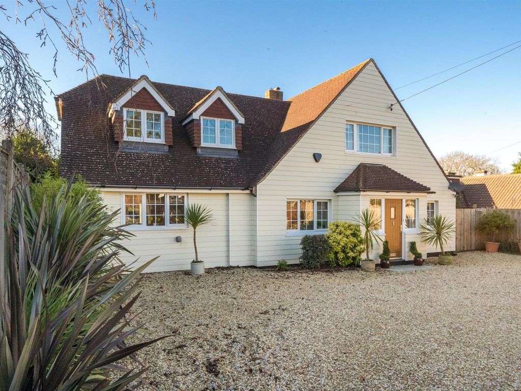 5 bed property for sale in The Poplars, Fishbourne Lane, Ryde PO33, £